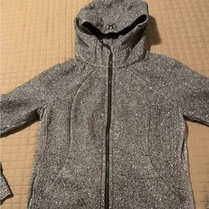 SOLD worn lululemon zip up size 8